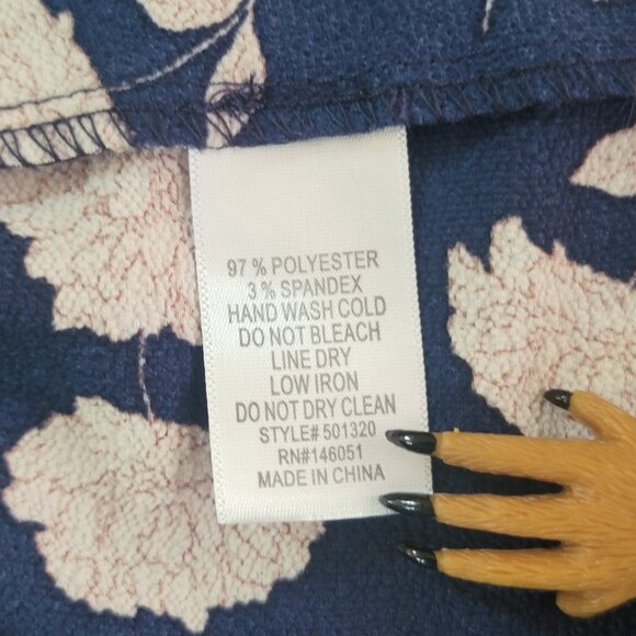 Monteau V-Neck Cinched Mini Dress Navy Blue White Tan Floral - Medium - Picture 6 of 9